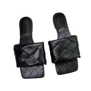 Cider Black Leather Woven Mules Slides Sandals Size 6